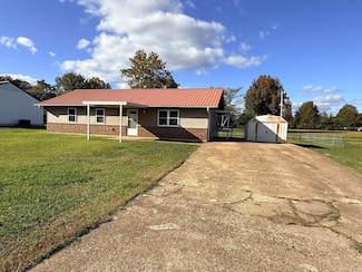 501 Maple Dr, Camden, AR 71701