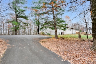 356 Sands Rd, Middletown, NY 10941