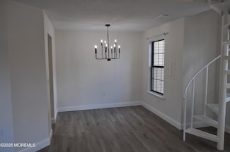 2001 Begonia Ct, Jackson, NJ 08527