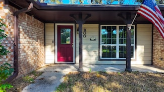 813 Glen Hollow Ct, Conroe, TX 77385