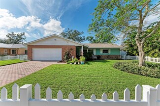 710 44th St W, Bradenton, FL 34209