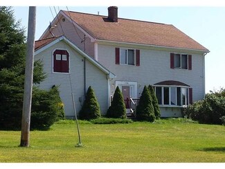 138 Farm Brook Rd, Sidney, ME 04330