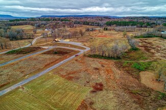 37 Starboard Dr, Jasper, TN 37347