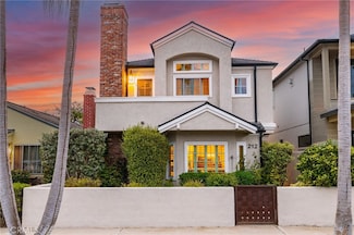 212 2nd St, Seal Beach, CA 90740