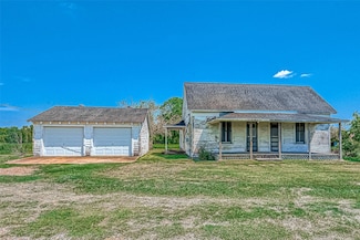 6143 Kamas Ln, Needville, TX 77461