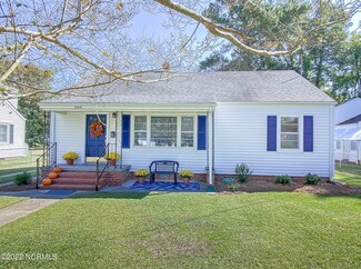 1204 Raleigh St, Elizabeth City, NC 27909