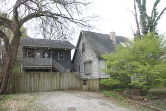 105 W Florida Ave, Urbana, IL 61801