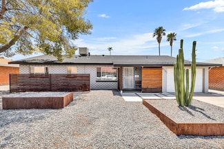 8131 E Amelia Ave, Scottsdale, AZ 85251