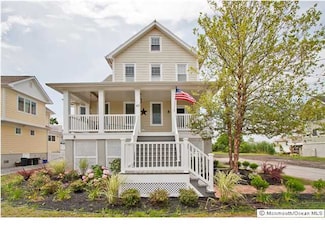 40 Riverdale Ave, Monmouth Beach, NJ 07750