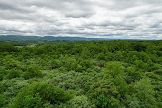 Smiley Rd, Uniontown, PA 15401