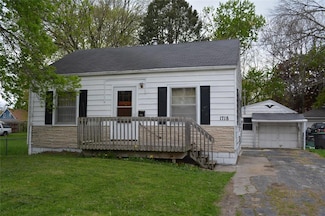 1718 E 24th St, Des Moines, IA 50317