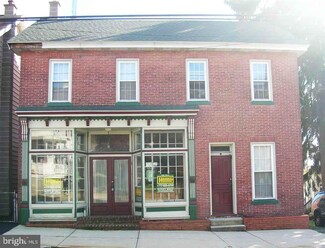 826 E Grand Ave, Tower City, PA 17980
