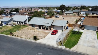 12831 Stage Coach Dr, Victorville, CA 92392