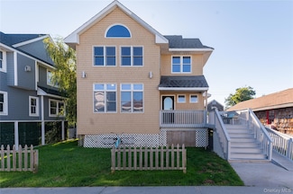 22 Bungalow Walk, Ocean Beach, NY 11770