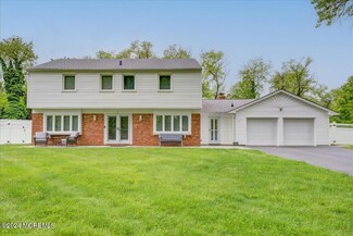 5 Norwood Ct, Marlboro, NJ 07746