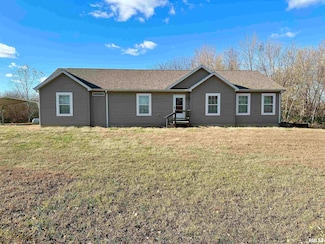 2158 Langdon Rd, Murrayville, IL 62668