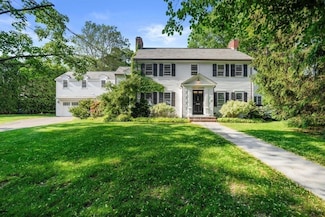 17 Montrose St, Newton, MA 02458