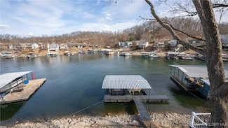 1129 Ginger Rd, Lake Ozark, MO 65049