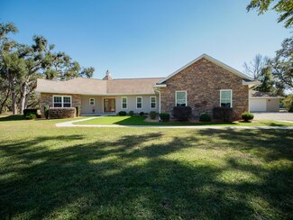 536 SE Lakeview Dr, Branford, FL 32008