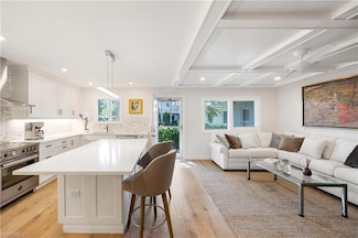 537 Broad Ave S Unit 537, Naples, FL 34102