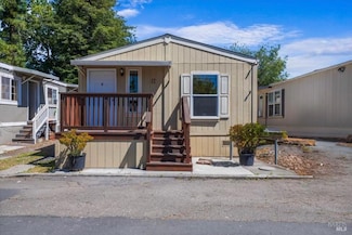 3309 Santa Rosa Ave Unit 17, Santa Rosa, CA 95407
