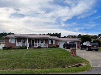 225 Sunny Dr, Princeton, WV 24740