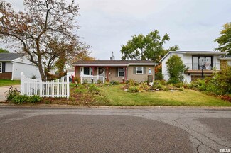 2229 Northridge Ln, Washington, IL 61571
