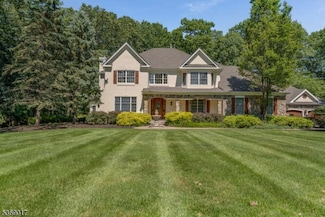 16 Overlook Rd, Whitehouse Station, NJ 08889