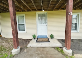 77 Pearl St, Seymour, CT 06483