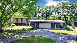1004 S Ramsey St, Redwood Falls, MN 56283