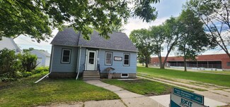 906 N Prairie Ave, Fairmont, MN 56031