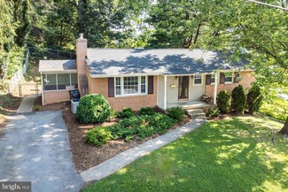 804 Cherry Hill Dr, Staunton, VA 24401