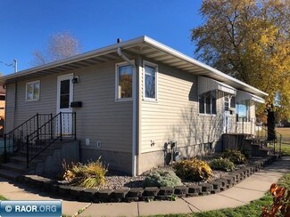 1804 S 12th Ave, Virginia, MN 55792