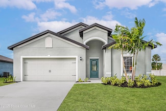 472 Oldenberg St SW, Palm Bay, FL 32908