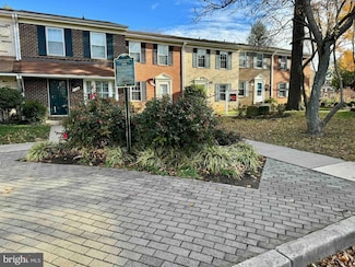 8792 Tamar Dr, Columbia, MD 21045