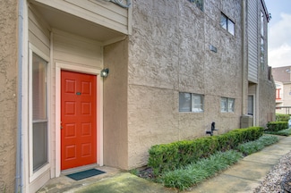 10855 Meadowglen Ln Unit 1112, Houston, TX 77042