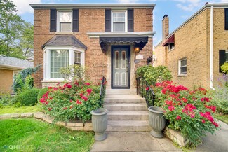 6818 W Foster Ave, Chicago, IL 60656