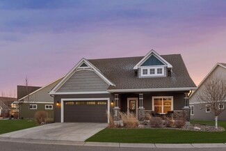 708 Somerwood Way, Waconia, MN 55387