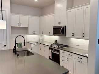 4404 Grady Ln, Carrollton, TX 75010