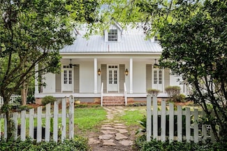 102 E 8th Ave, Covington, LA 70433