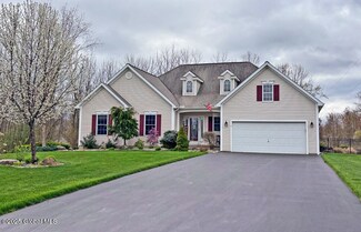 7 Knottingley Place, Ballston Lake, NY 12019