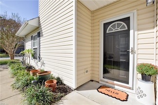 320 Garcia Dr Unit B, Virginia Beach, VA 23454