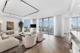 17301 Biscayne Blvd Unit 2210, Aventura, FL 33160