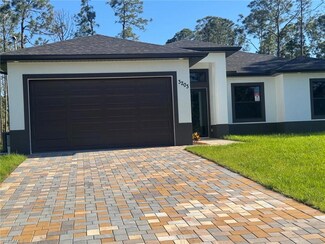 3203 33rd St W, Lehigh Acres, FL 33971