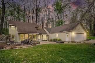 5480 E 900 N, Syracuse, IN 46567