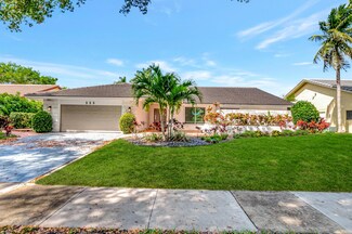 355 Deer Creek Woodlake Ln, Deerfield Beach, FL 33442