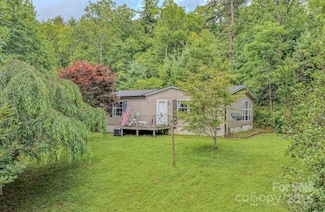 192 Lady Bug Ln, Penrose, NC 28766