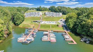 1089 Bluewater Dr Unit 412, Moneta, VA 24121