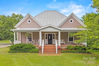 4569 Edgeland Rd, Edgemoor, SC 29712