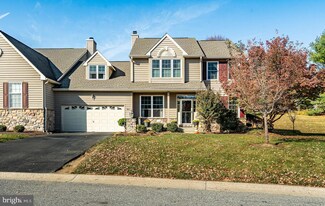 463 Crescent Dr, West Chester, PA 19382